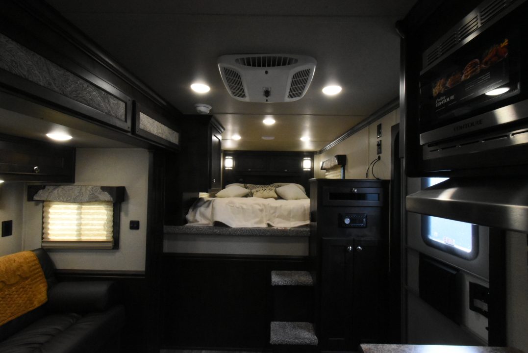 Trailer Photo 13