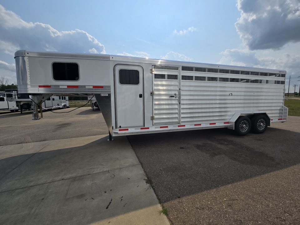 Trailer Photo 2