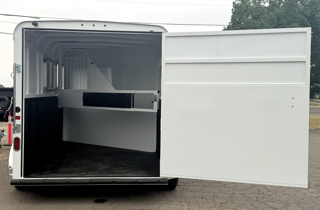 Trailer Photo 4
