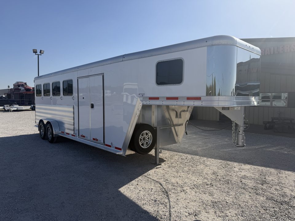 Trailer Photo 2