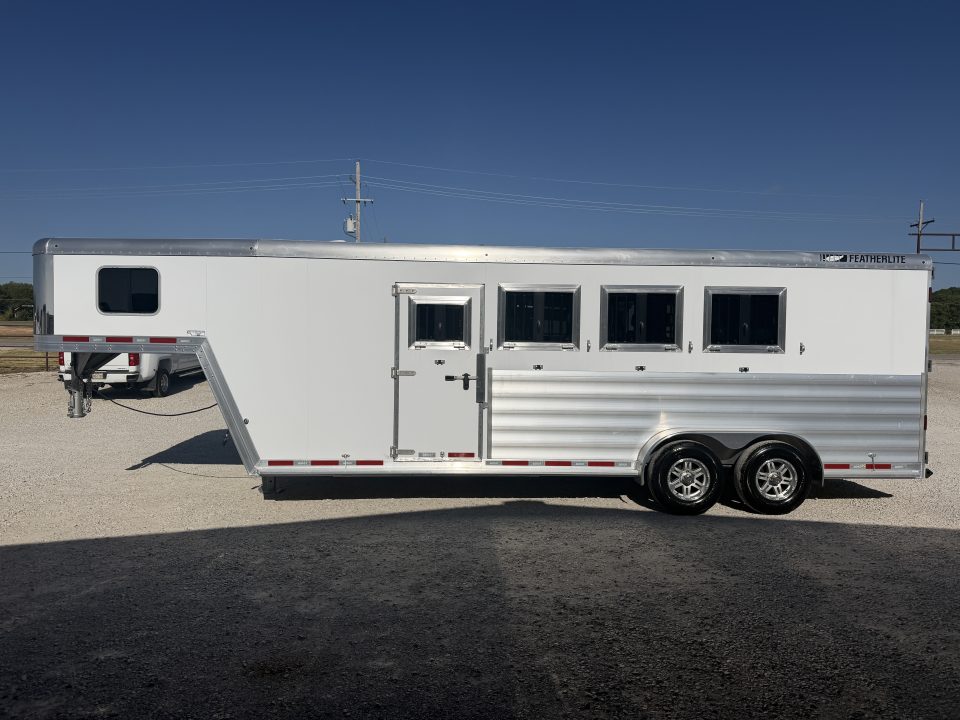 Trailer Photo 4