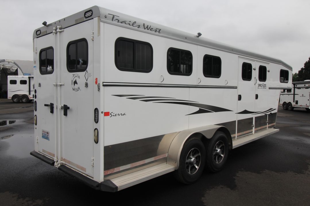 Trailer Photo 2
