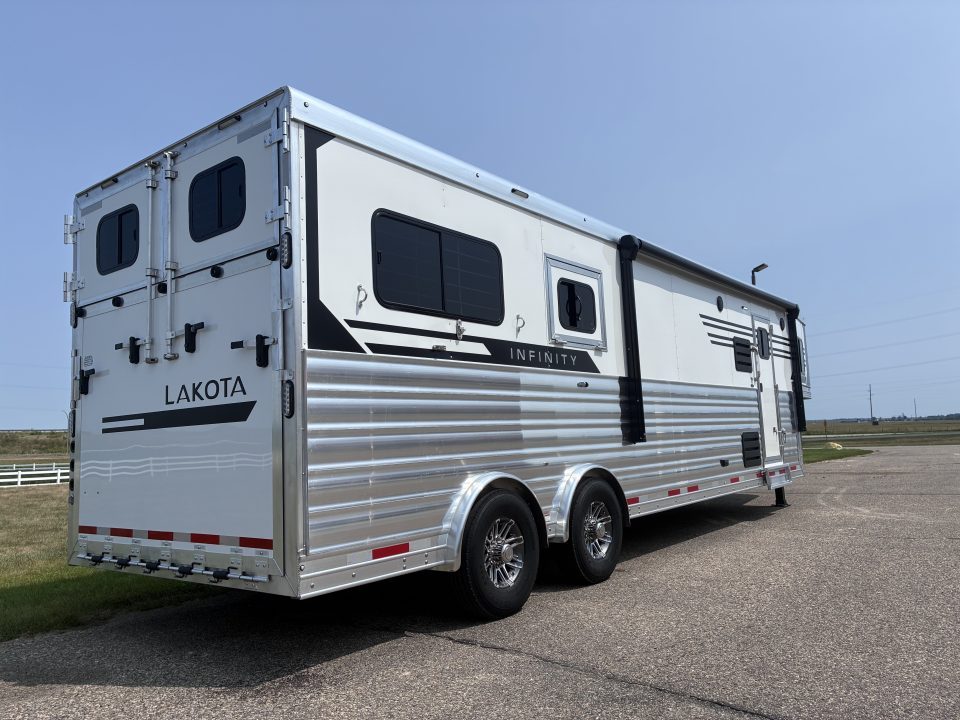 Trailer Photo 8