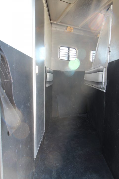 Trailer Photo 19