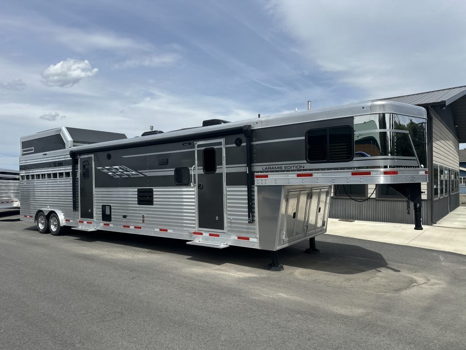 2022 SMC 13' 8" Living Quarter 14' Stock