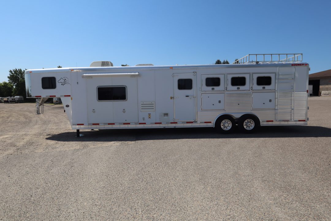 Trailer Photo 4