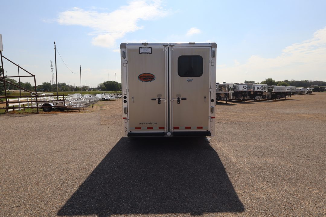 Trailer Photo 7