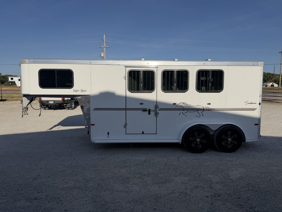 Trailer Photo 4