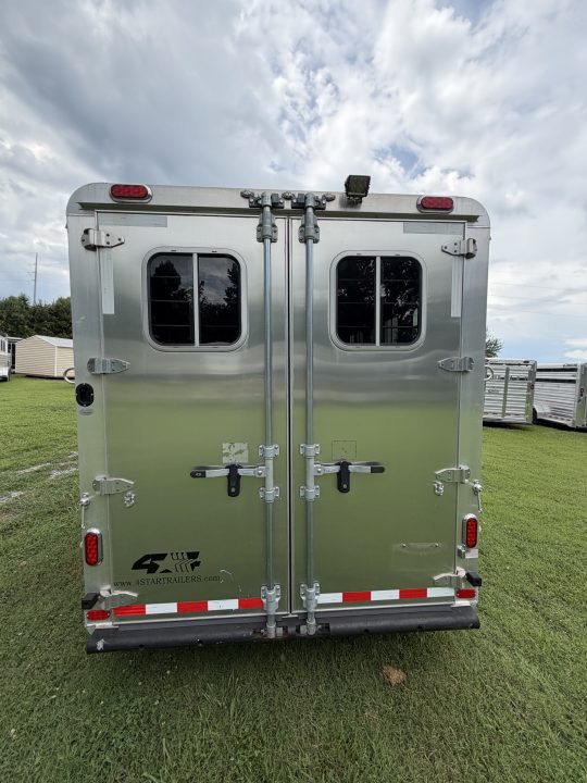 Trailer Photo 13