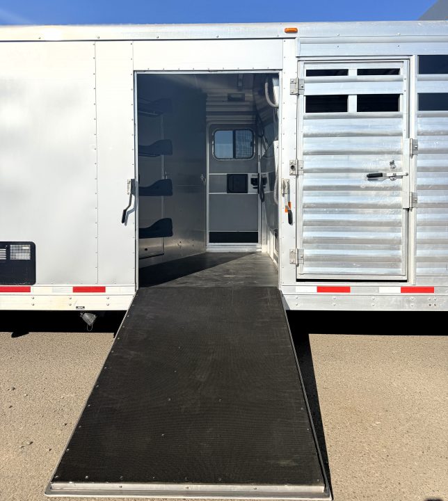 Trailer Photo 3
