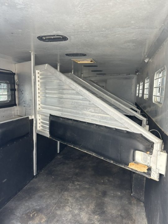Trailer Photo 18