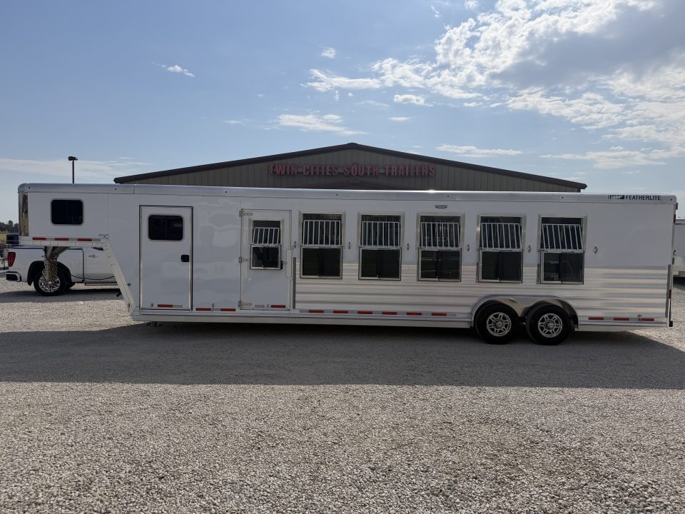 Trailer Photo 2
