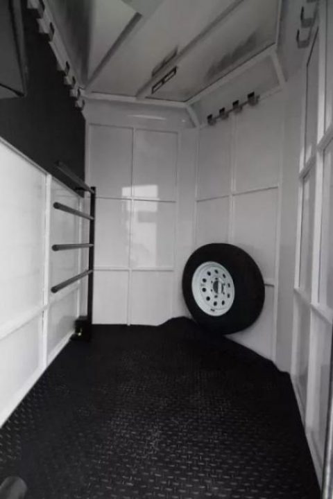 Trailer Photo 7