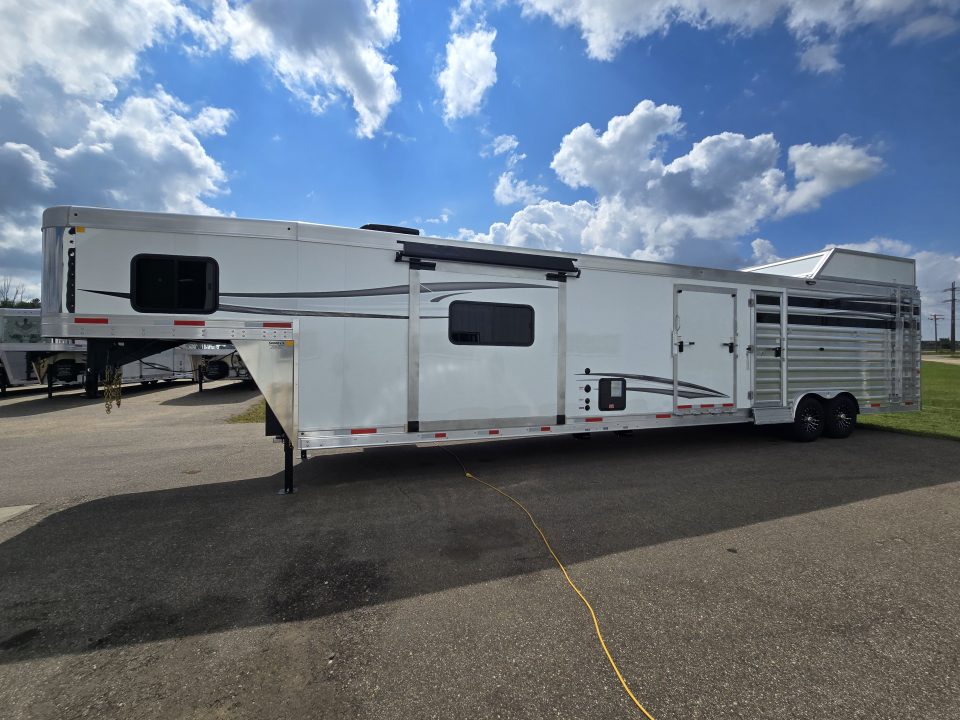 Trailer Photo 2