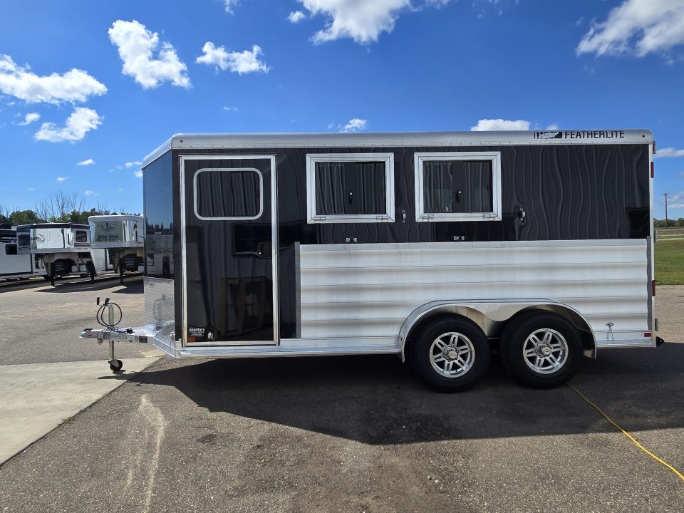 Trailer Photo 2