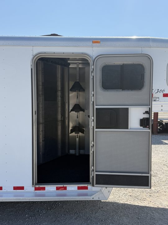 Trailer Photo 12