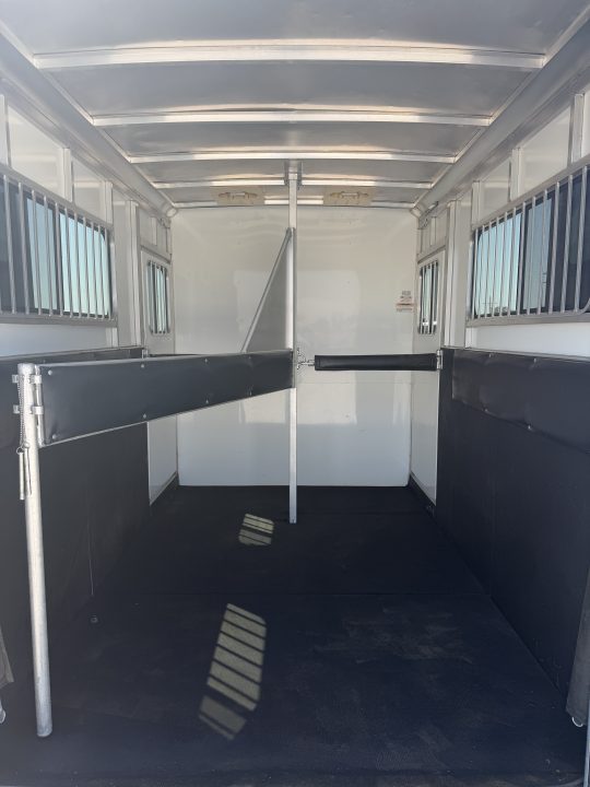 Trailer Photo 7