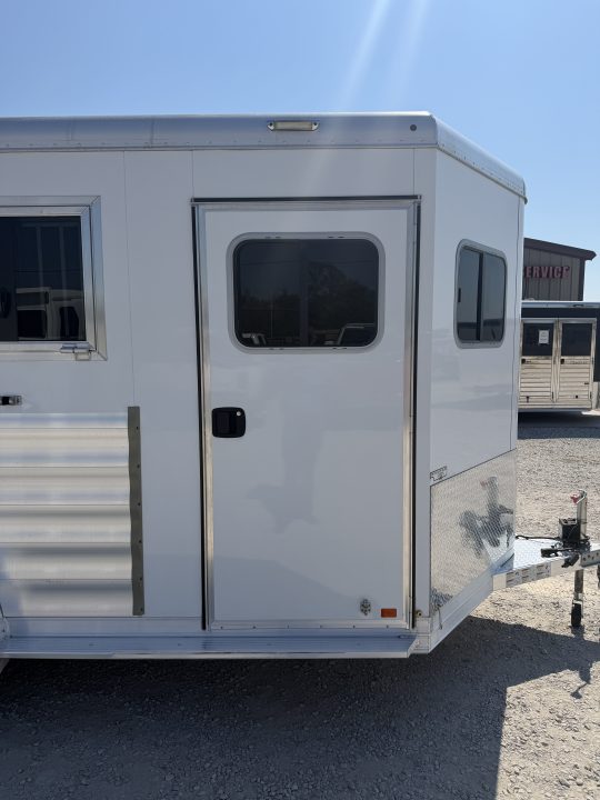 Trailer Photo 10