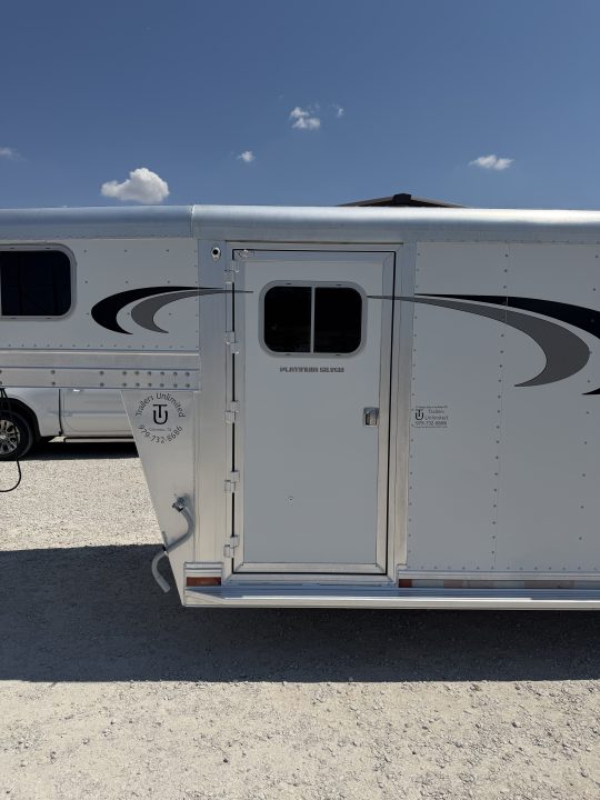 Trailer Photo 12