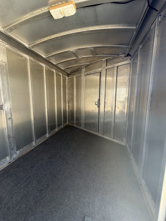 Trailer Photo 15