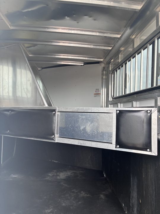 Trailer Photo 10