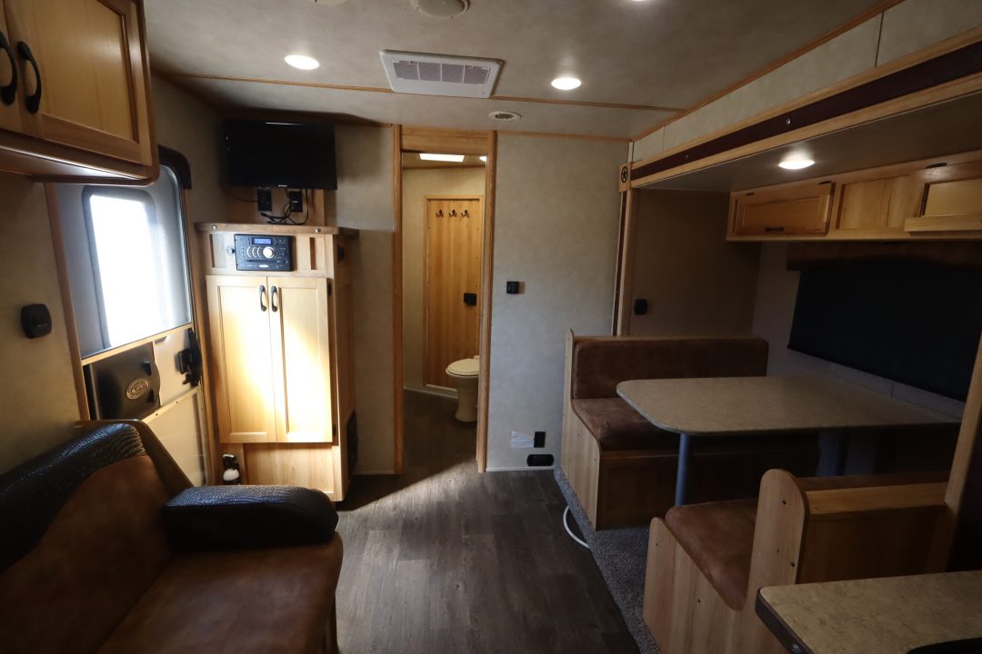 Trailer Photo 18