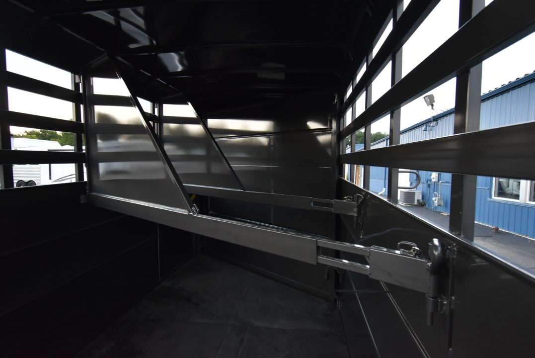 Trailer Photo 7
