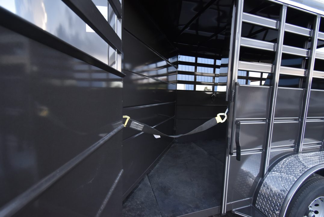 Trailer Photo 8
