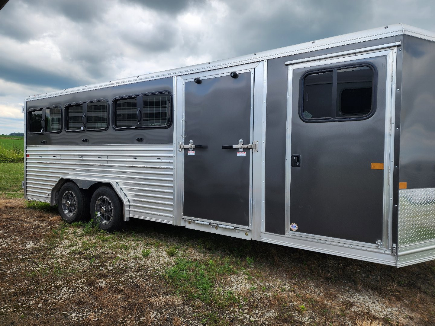 Trailer Photo 17