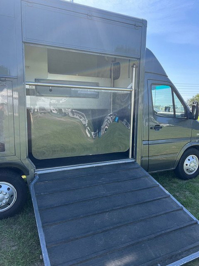Truck Photo 5