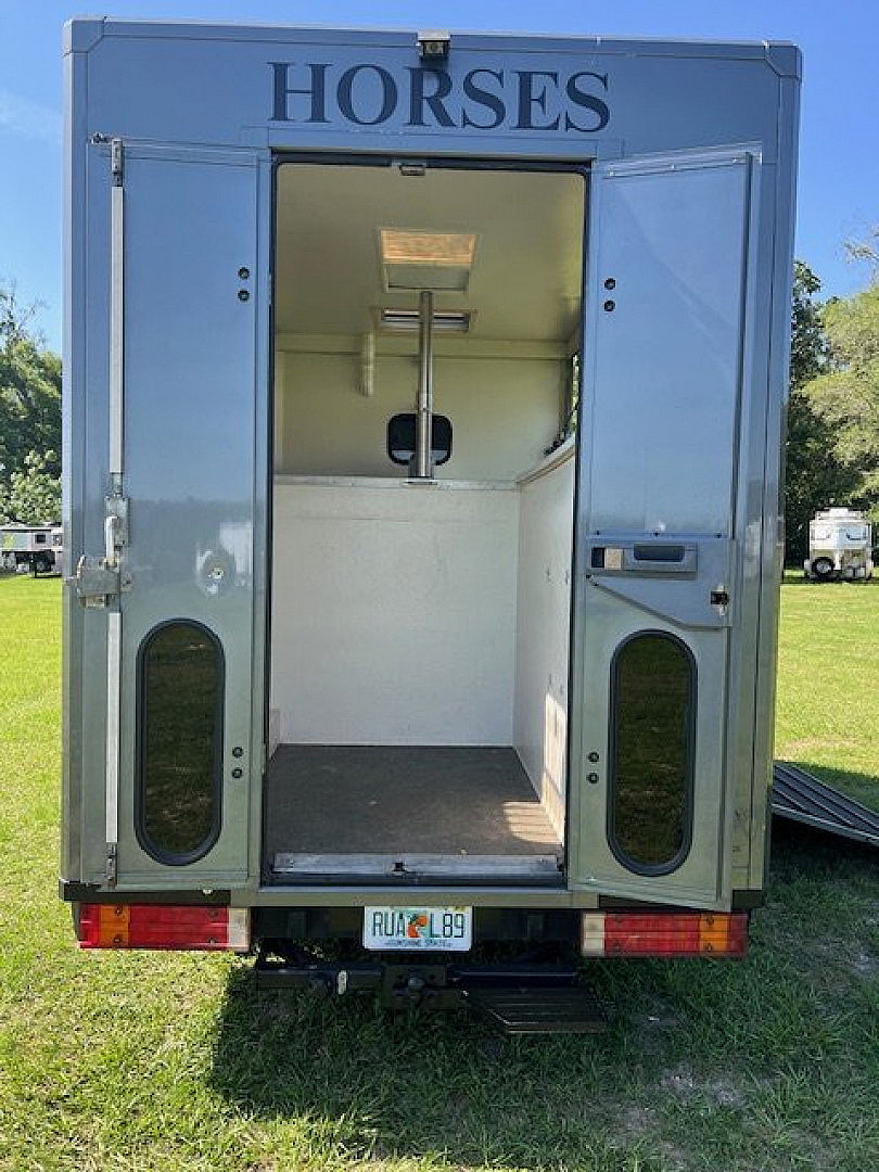Truck Photo 4