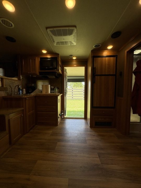 Trailer Photo 10