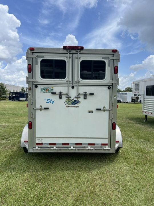 2006 Dream Coach 2 horse straight load bumper pull