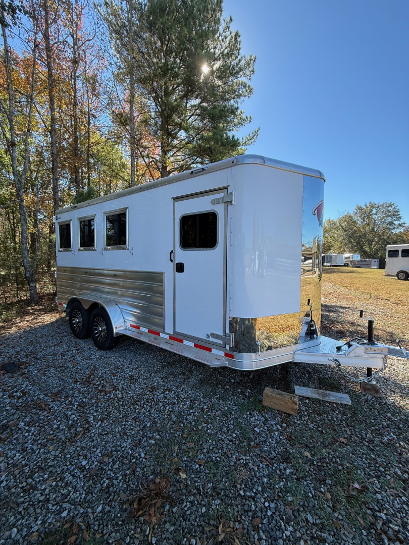 Trailer Photo 3
