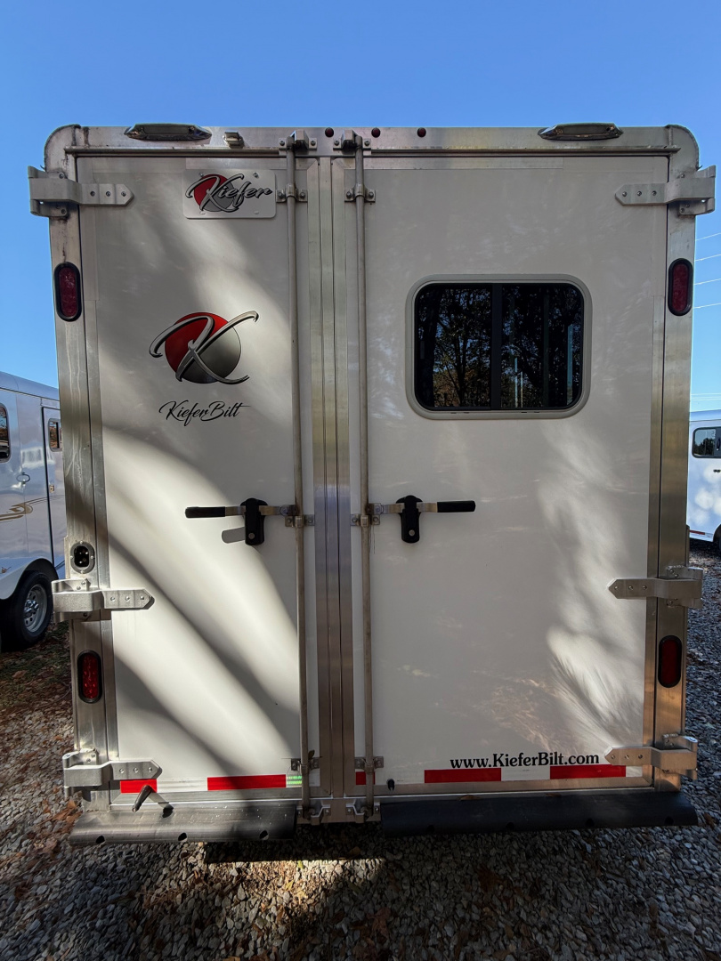 Trailer Photo 8