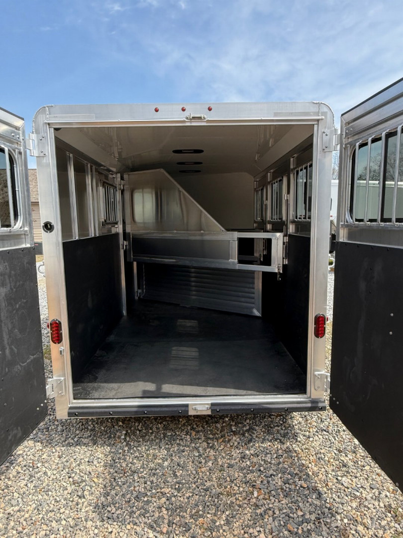 Trailer Photo 6