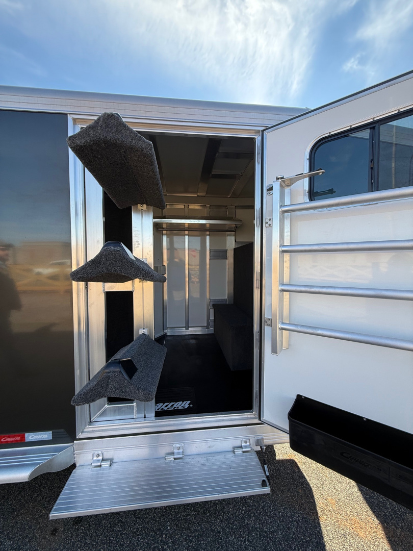 Trailer Photo 11
