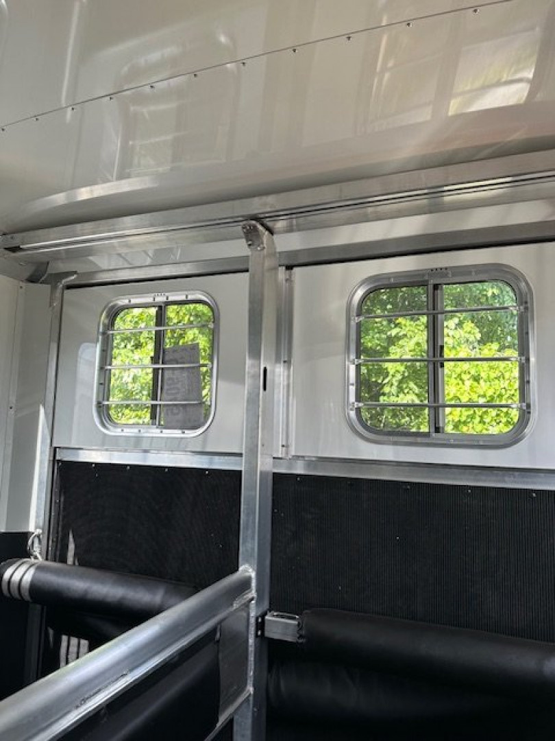 Trailer Photo 19