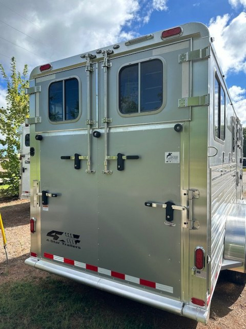 Trailer Photo 21