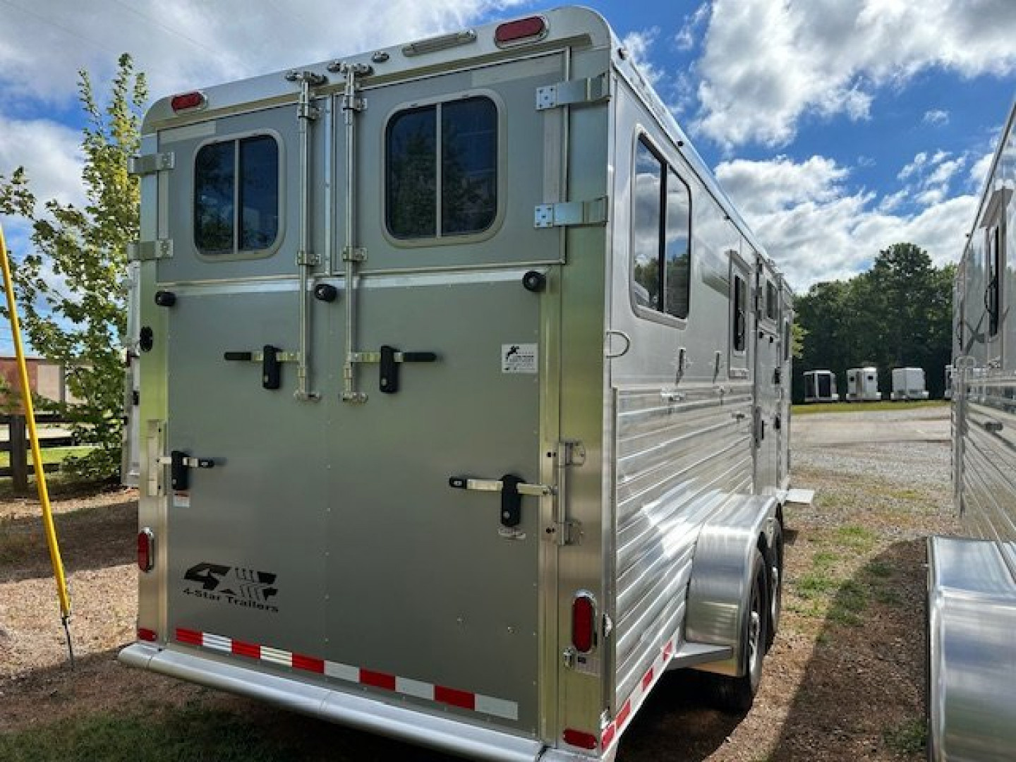 Trailer Photo 22