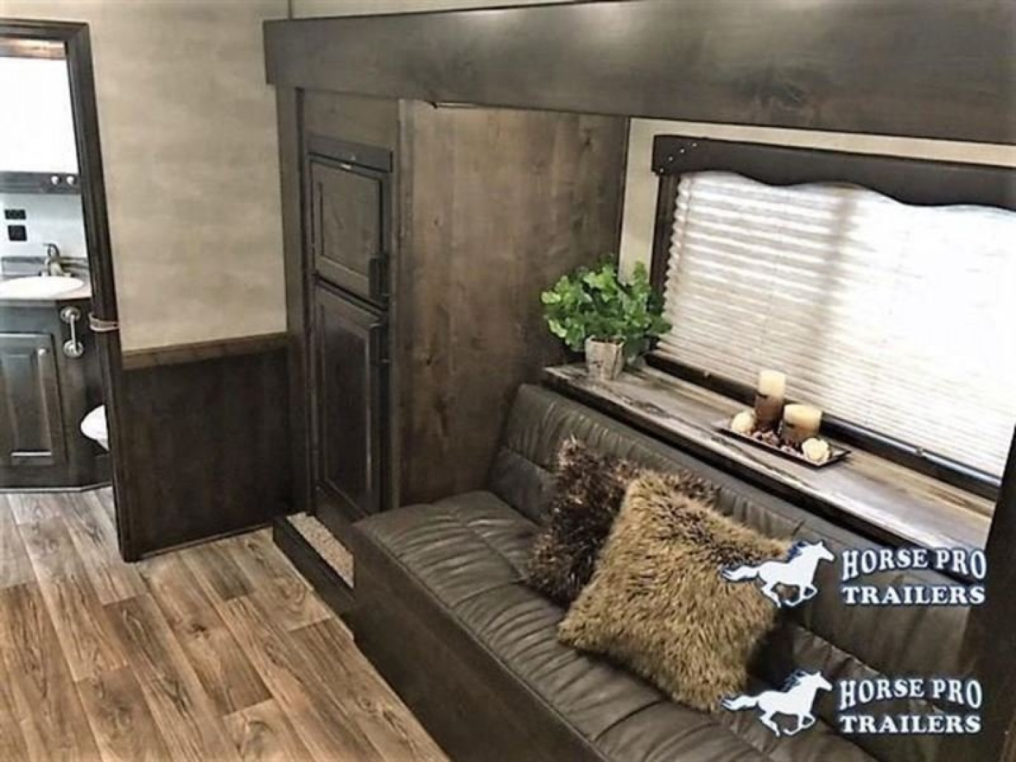 Trailer Photo 17