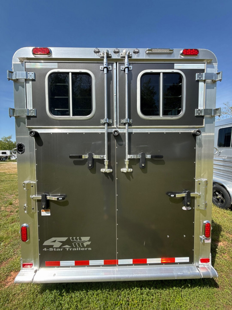 Trailer Photo 8