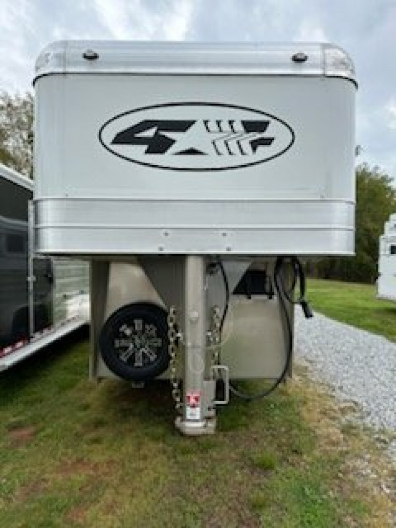 Trailer Photo 11