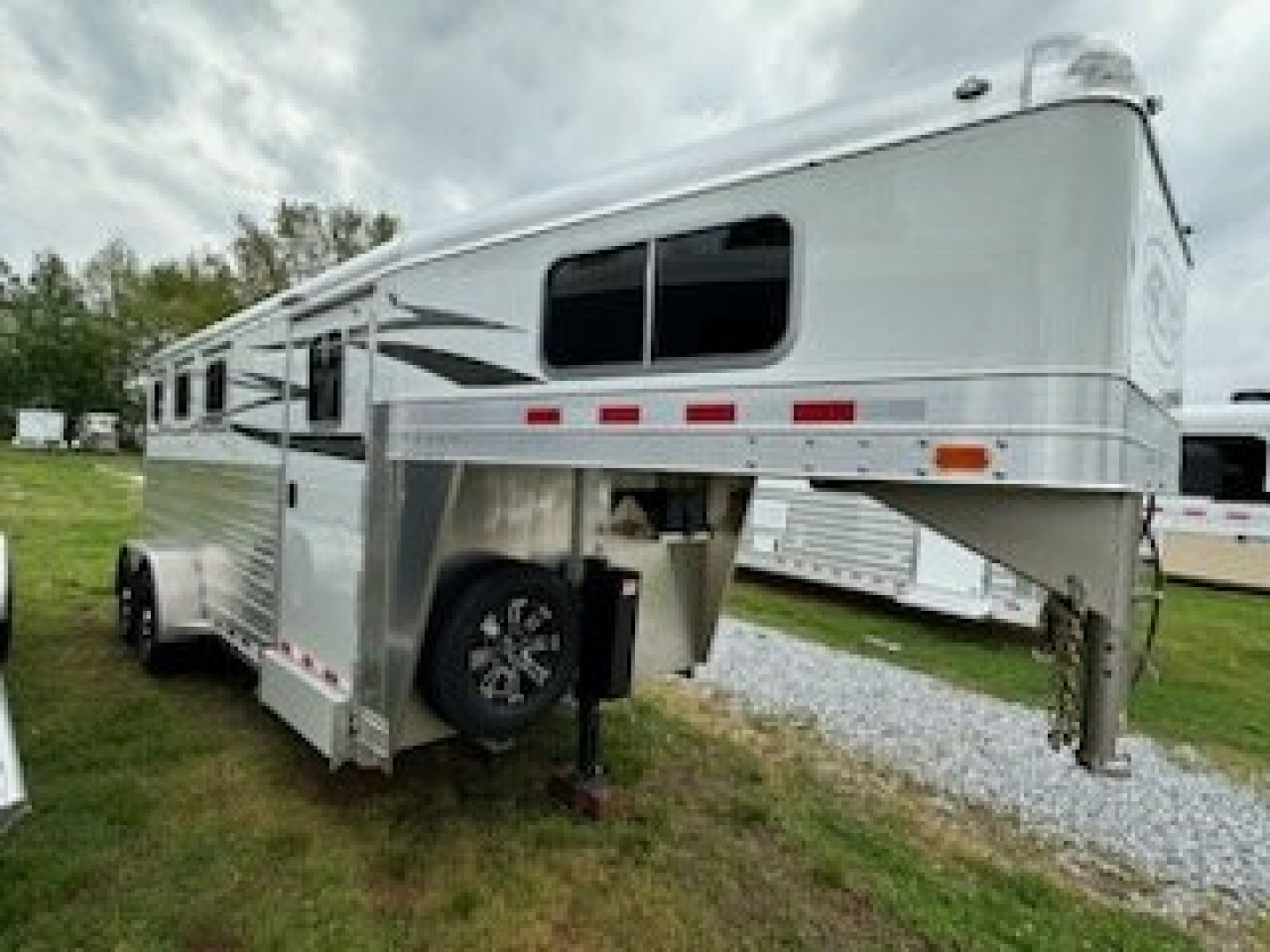 Trailer Photo 1