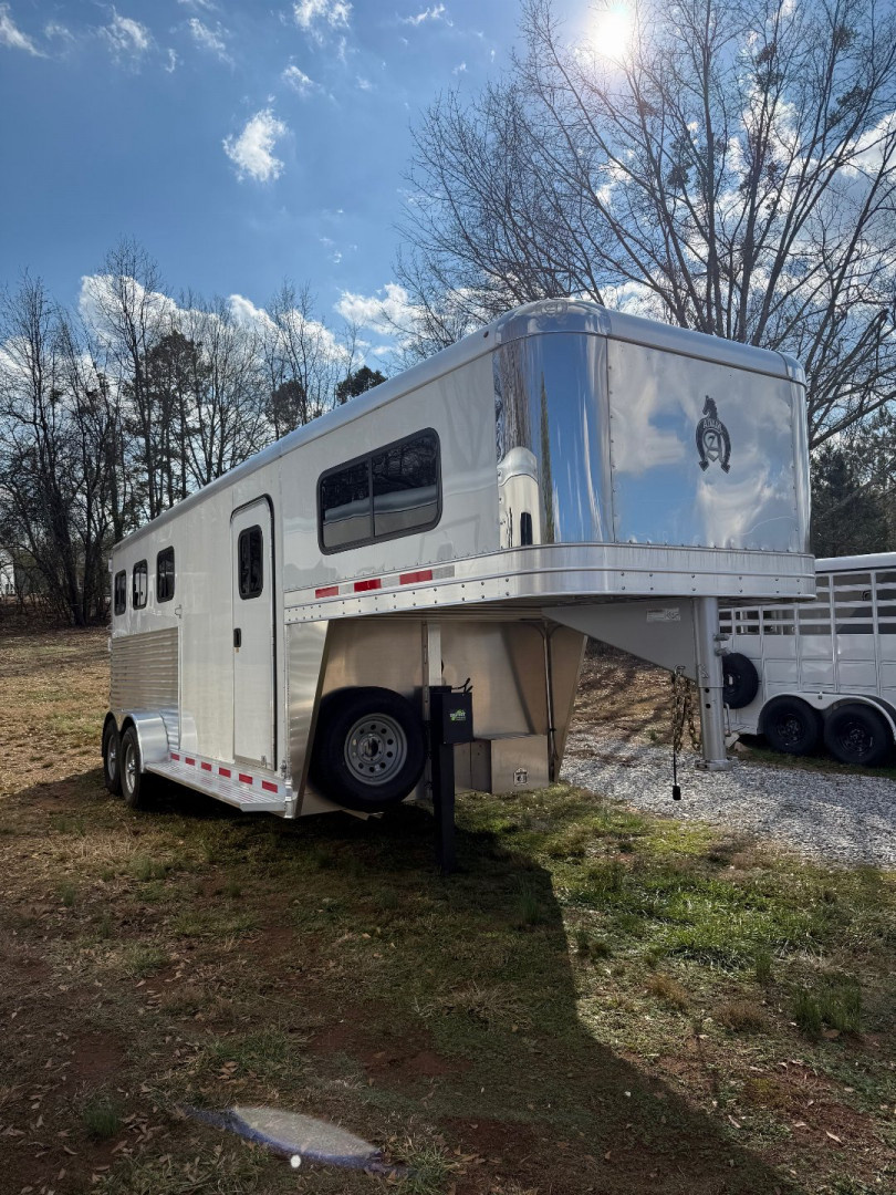 Trailer Photo 1