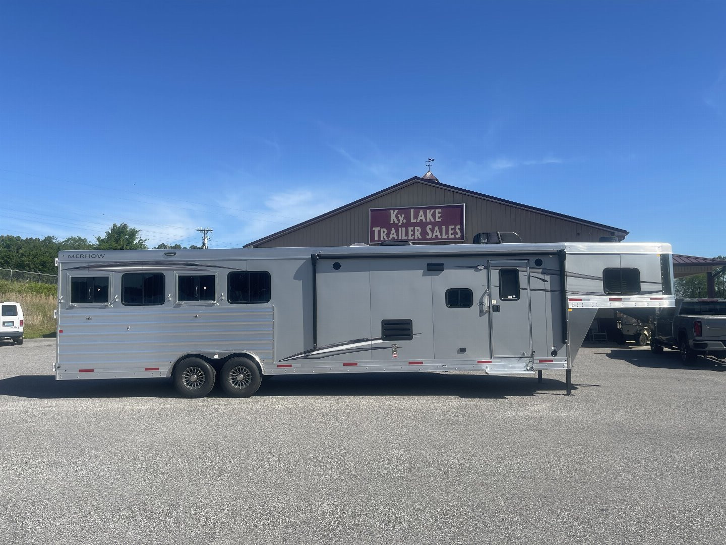 Trailer Photo 1