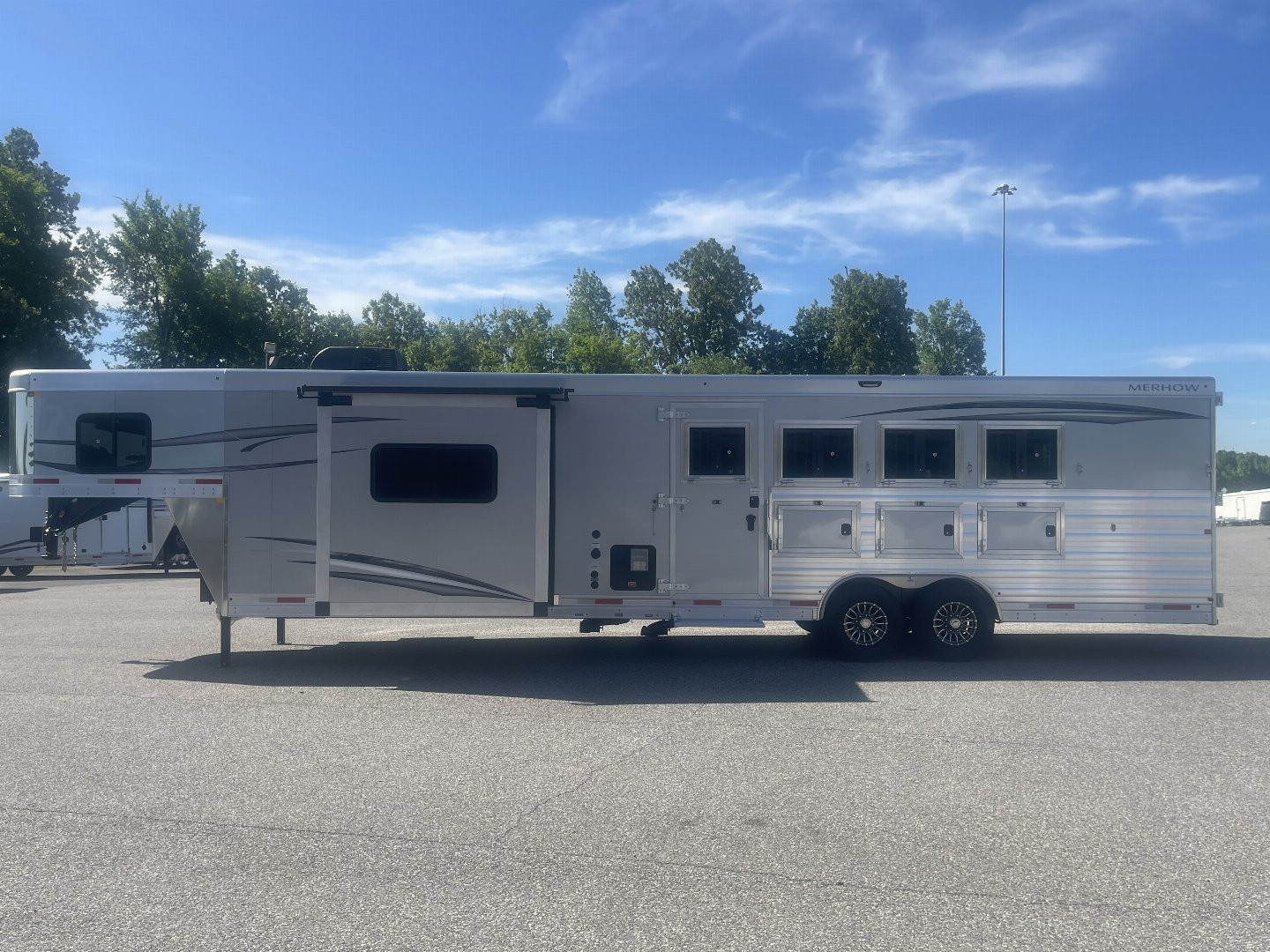 Trailer Photo 4