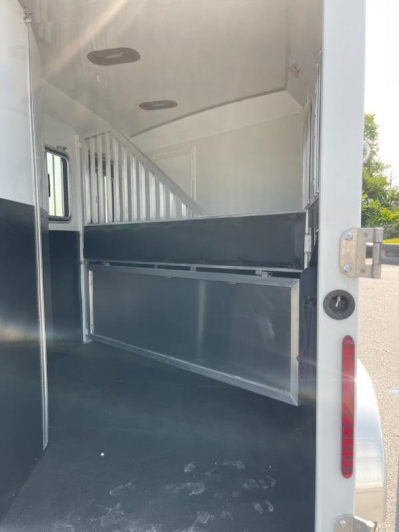 Trailer Photo 19