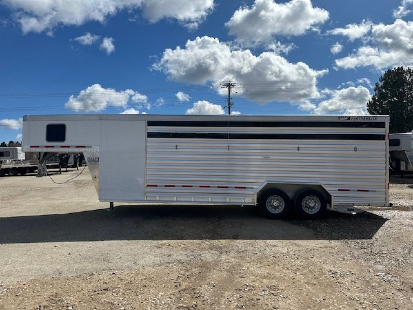 Trailer Photo 2