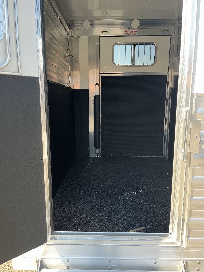Trailer Photo 30